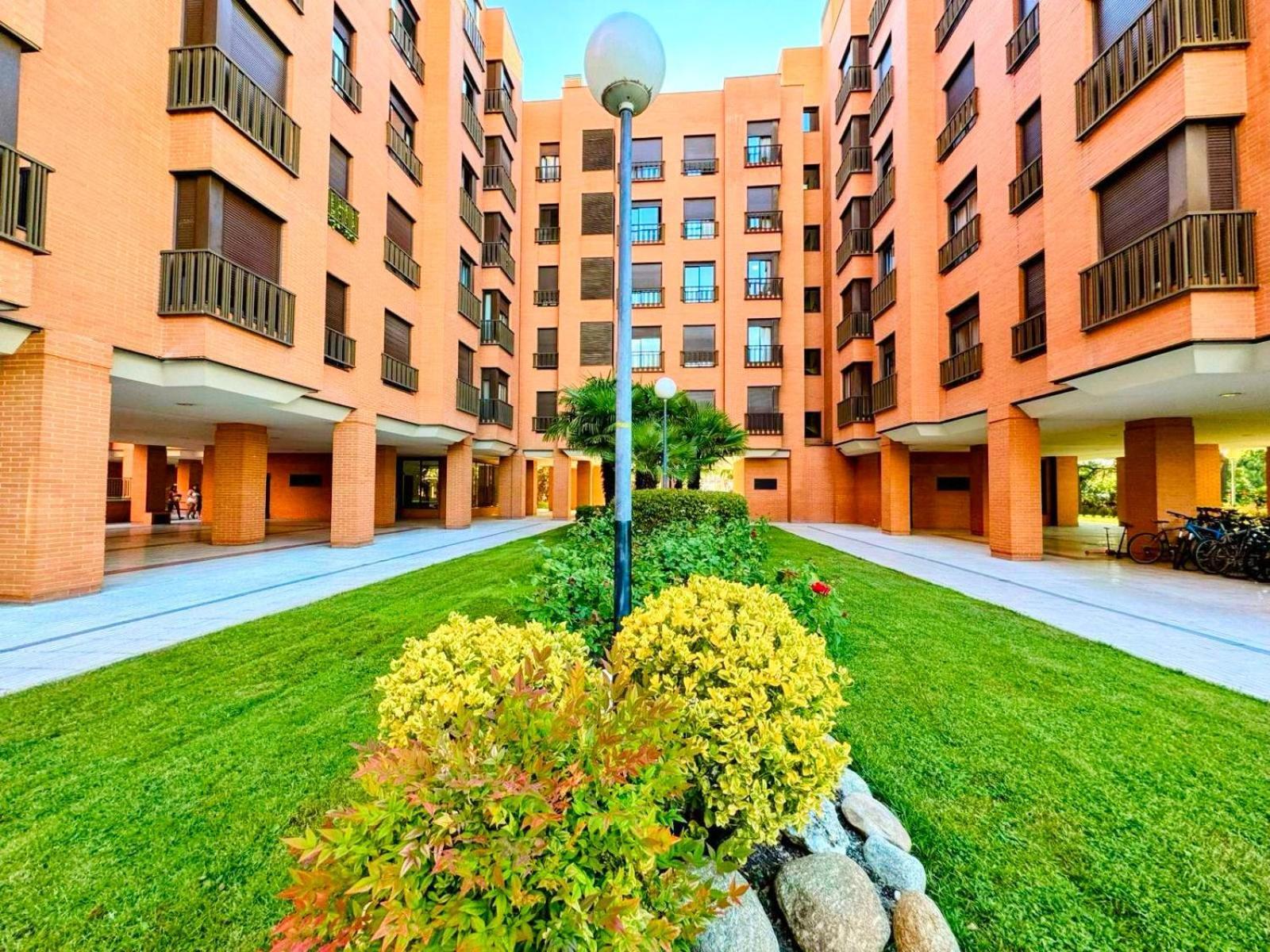 Airport Madrid Plenilunio Suites Green By Bebalmy Εξωτερικό φωτογραφία